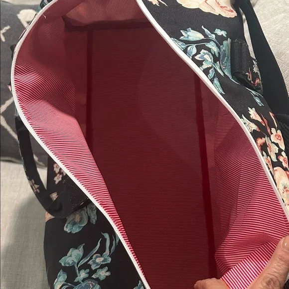 Herschel Floral Duffel Bag - Picture 3 of 4
